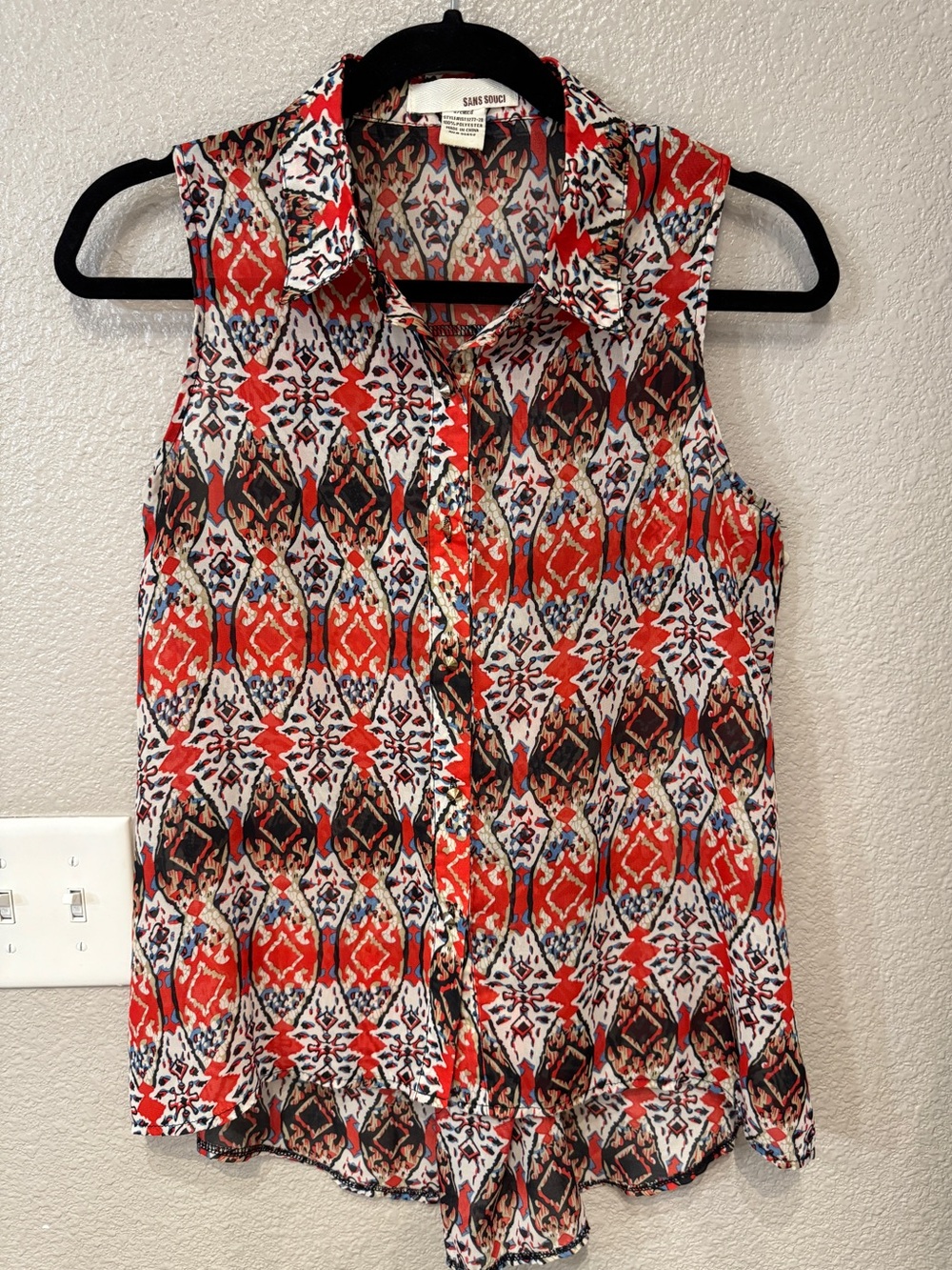 Sans Souci Sleeveless Button Front Boho Blouse Geometric Print Size S